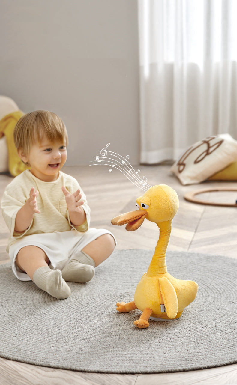 BC BABYCARE DYNAMIC TOY